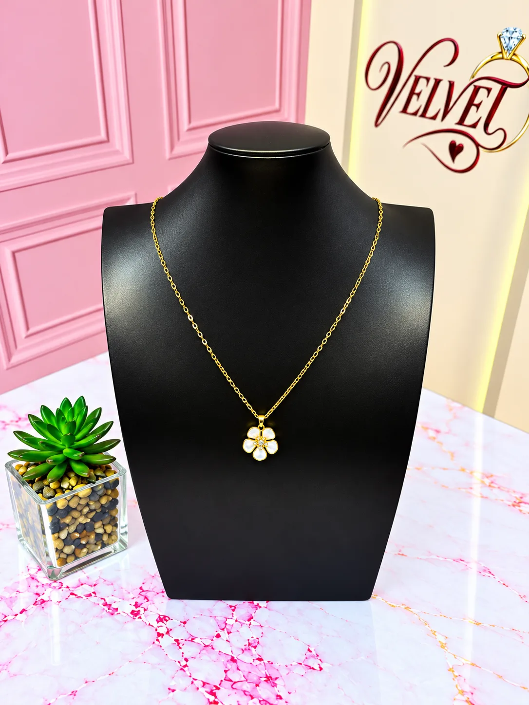 Collar Flor Blanca