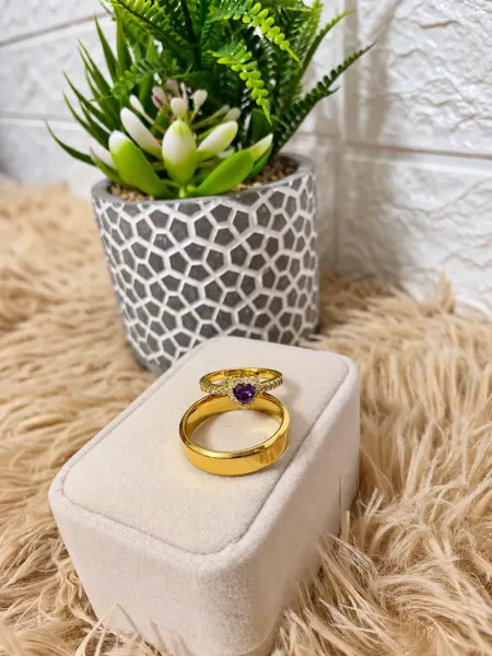 Dúo de Anillos Corazón Morado Dorado