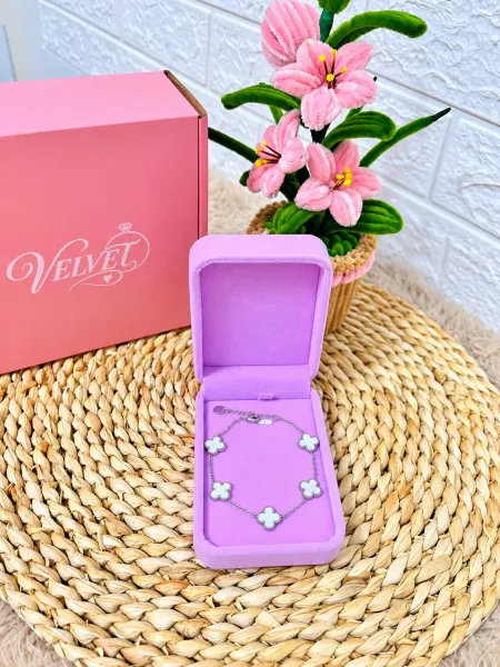 Pulsera Tréboles Blancos Plateada